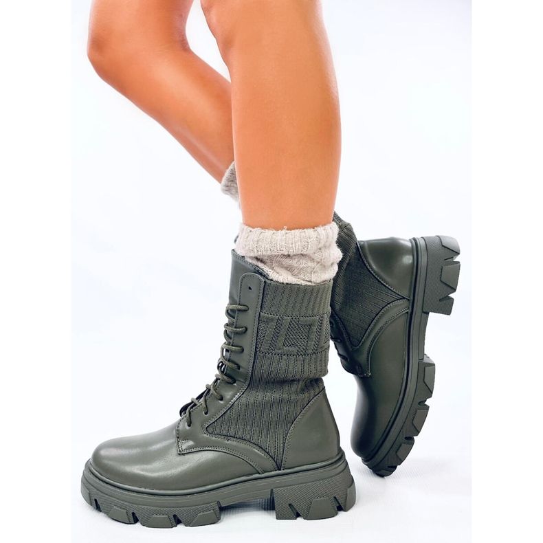 Arbetare med en flexibel Calling Green ovandel grön 2