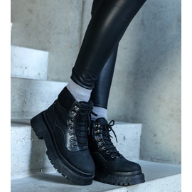 Svarta sneakers med tjock sula och bästa päls 1