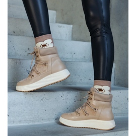 Rosemarie beige stövletter med tjock sula 1