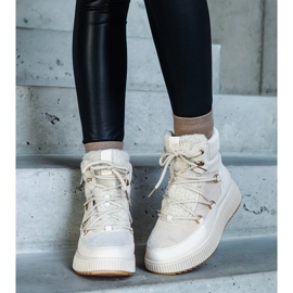 Ljusbeiga stövletter med tjockare sula, Rosemarie beige 1