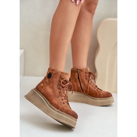 Stövlar i mocka på en massiv plattform Maciejka 06309-29 Brun 2