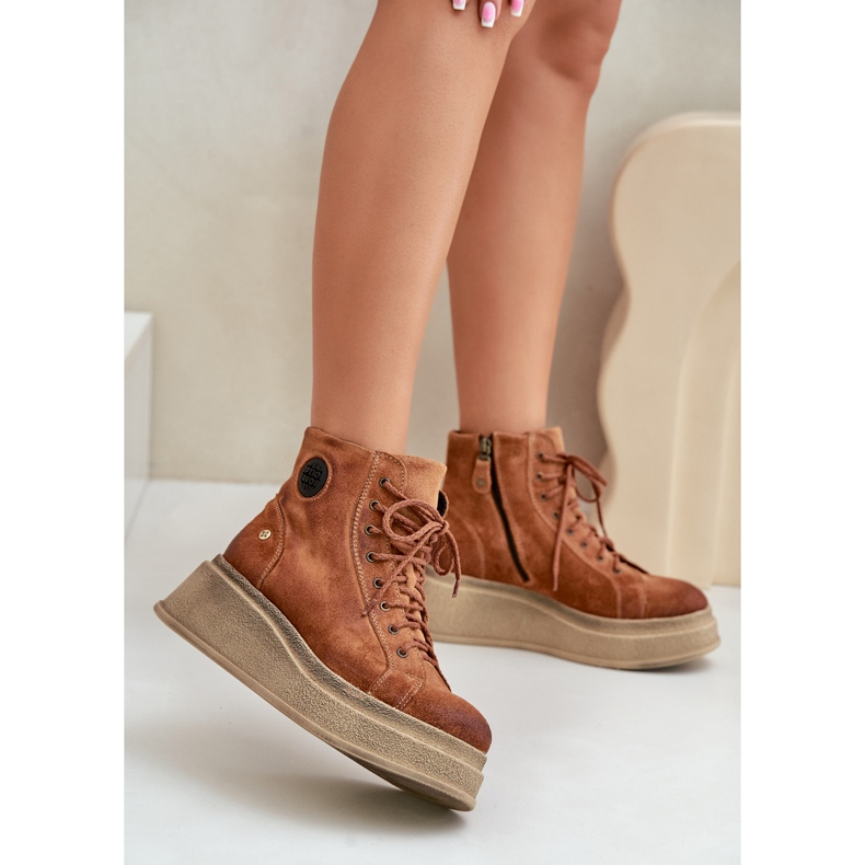 Stövlar i mocka på en massiv plattform Maciejka 06309-29 Brun 2