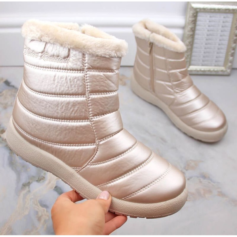 News Vattentäta snökängor i patent Nyheter W EVE181E beige 1