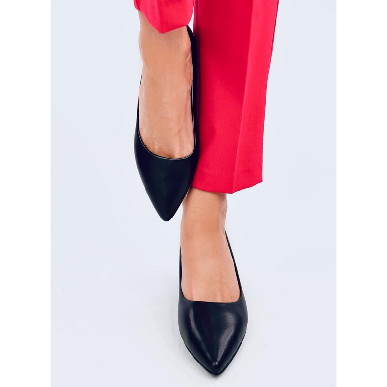 Hantverk Svarta pumps med låg klack 1