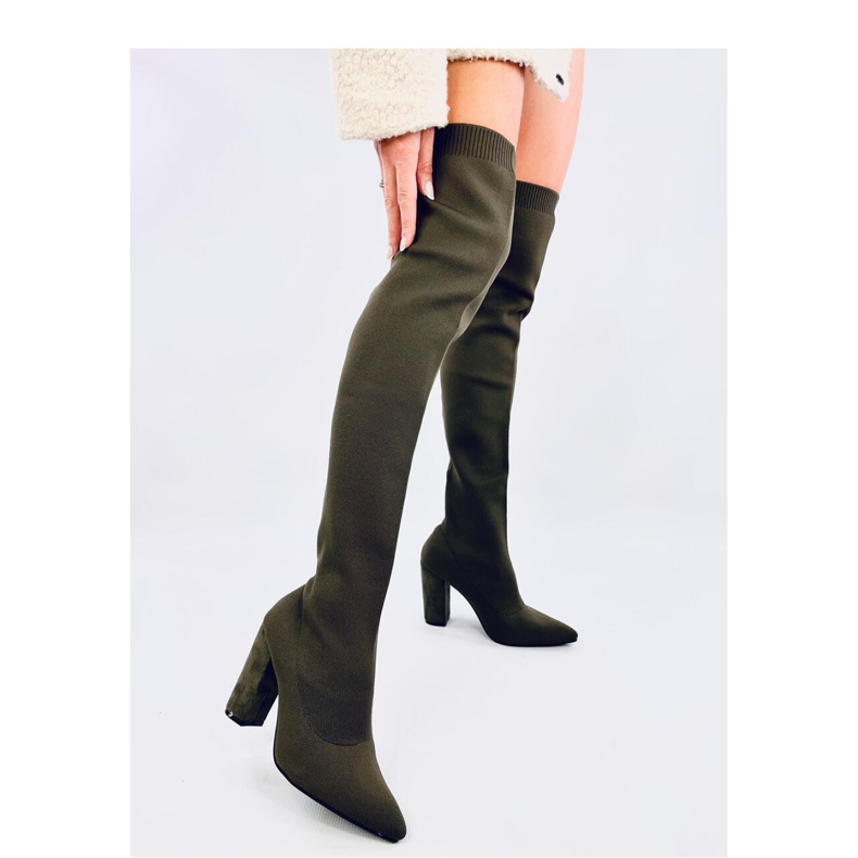 Elastiska gröna högklackade musketörer 1