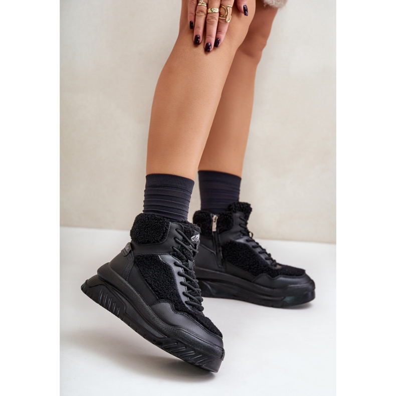 Lee Cooper LCJ-24-47-3145 Svarta sportskor 1