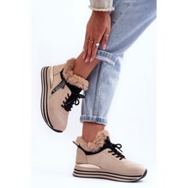 Sportskor Modell 21-Q99 beige 2