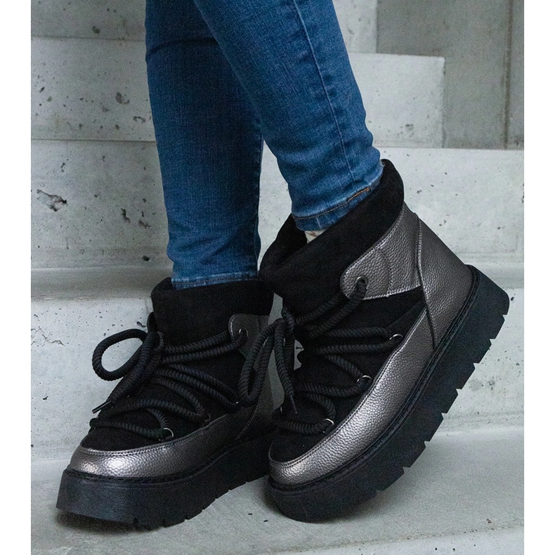 Svarta plattformssnöskor för kvinnor med pälsfoder 2