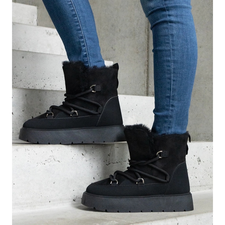 Svarta plattformssnöskor för kvinnor med pälsfoder 1