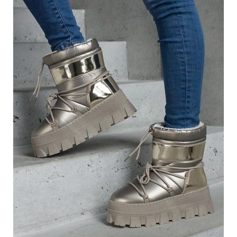 Guld plattform snöstövlar med patentinlägg gyllene 1