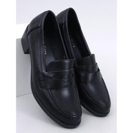 Svarta bredklackade pumps 1