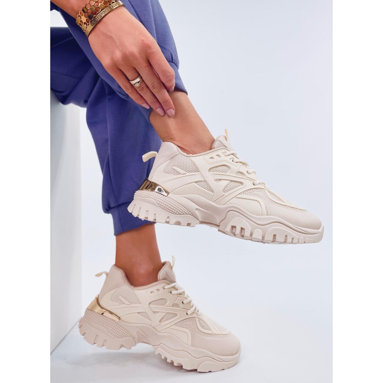 Beige sportskor för kvinnor 1