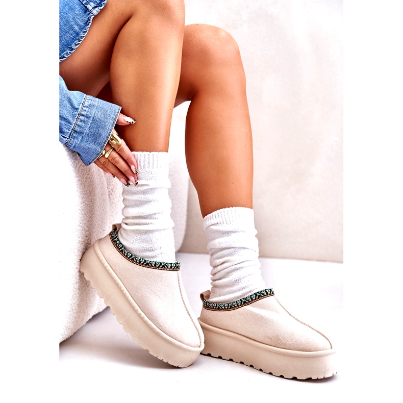 Kvinnors tofflor på plattformen med lätt beige broderi 2