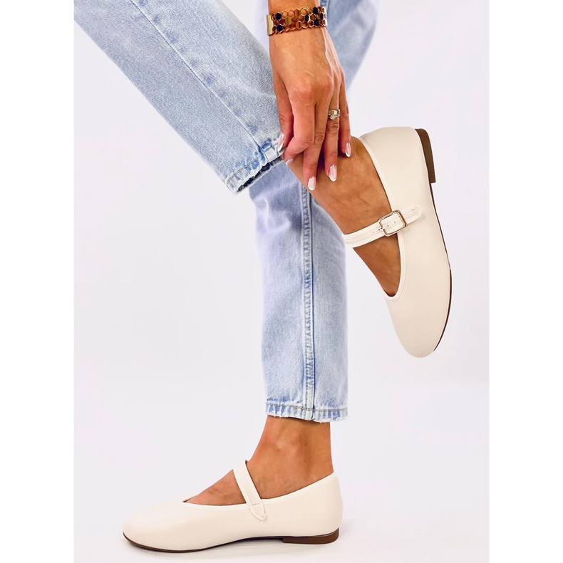 Ballerinaskor för kvinnor med beige rem 2