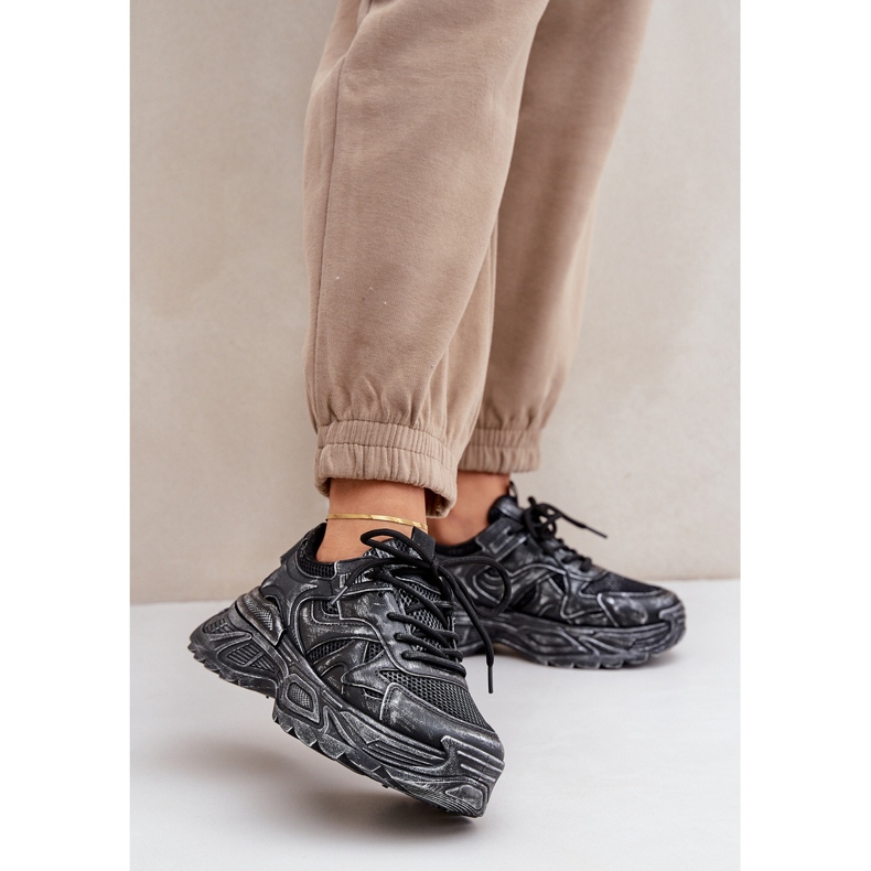 Sneakers för kvinnor med distress på plattformen, svarta 2