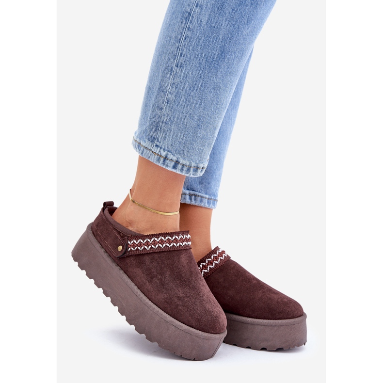 Choklad snökängor med dekorativa broderier brun 1