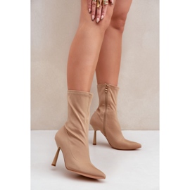 Stövlar i mörkt beige tyg 2