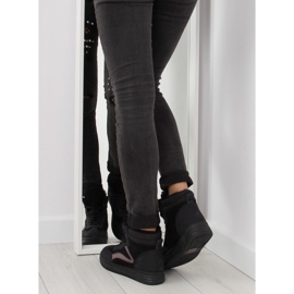 Svarta isolerade sneakers BOK-1103 svarta 1