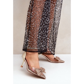 Dekorerade höga klackar med guldrosett gyllene 2