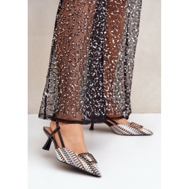 Svarta höga klackar med dekoration och öppen klack 2