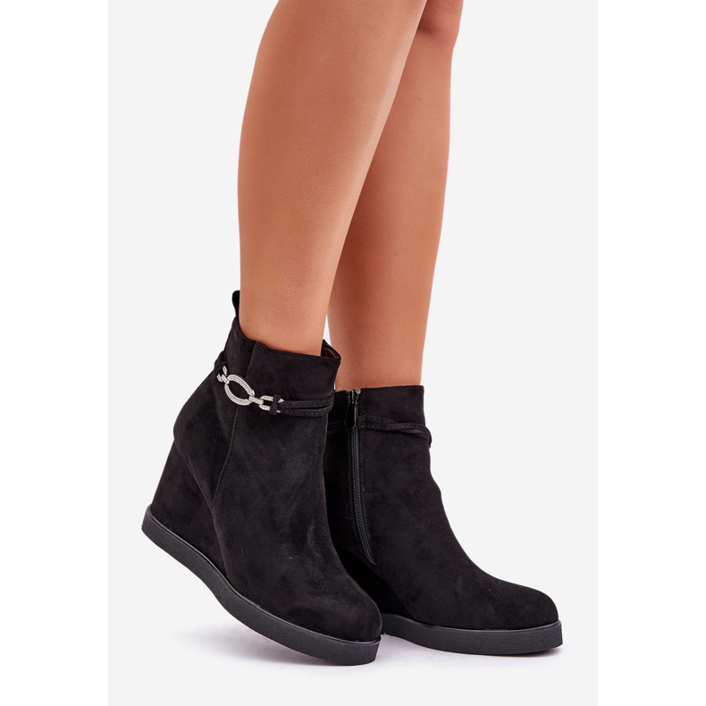 Wedge ankelboots med dekorativt band, svarta 1