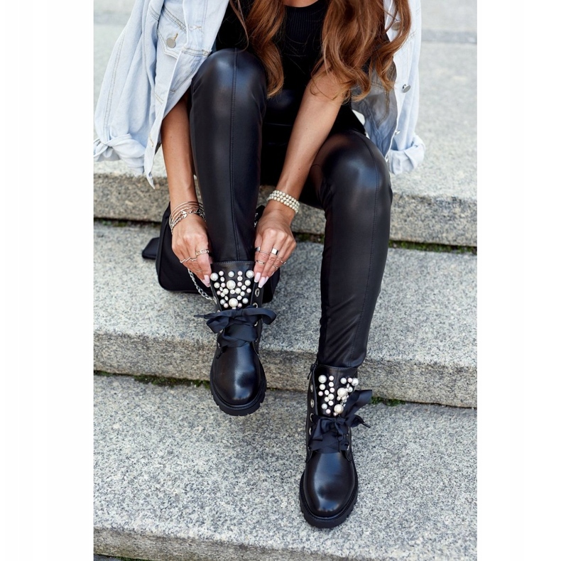 Ideal Kvinnors varma stövlar med pärlor och band svart 3