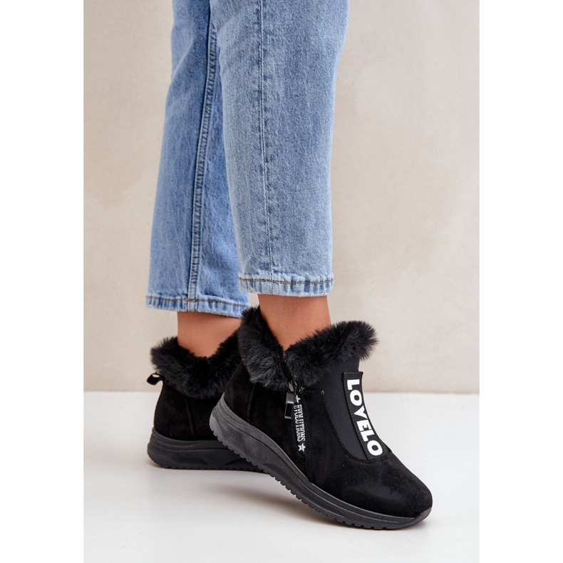 Isolerade svarta sportskor för kvinnor 1