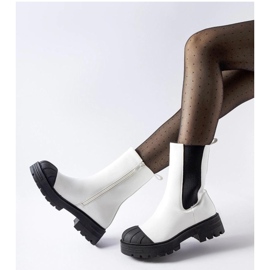 Vita klassiska isolerade Chelsea-stövlar från Porcigatone - Solea 1