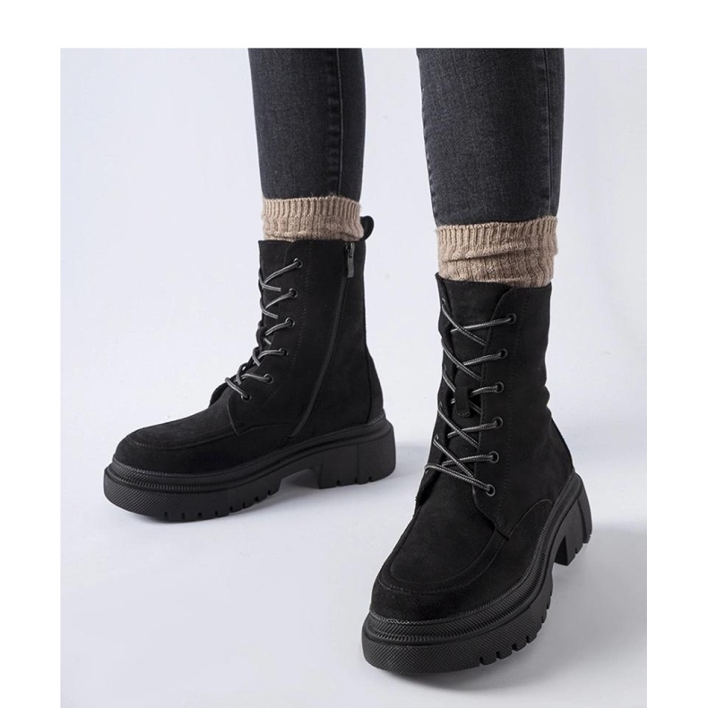 Svarta ankelstövlar med massiv Riel - Solea-sula 2