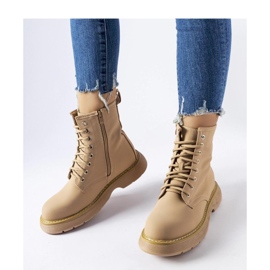 Mörkbeige klassiska stövlar från Benvenuto - Solea 1