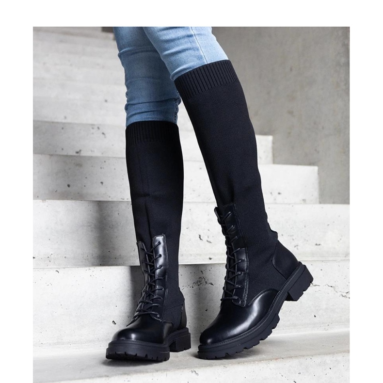 Svarta slip-on boots med elastiskt material ovandel Luana - Solea 1