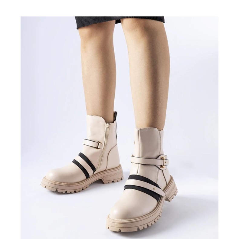 Beige isolerade stövlar från Laderoute - Solea 1