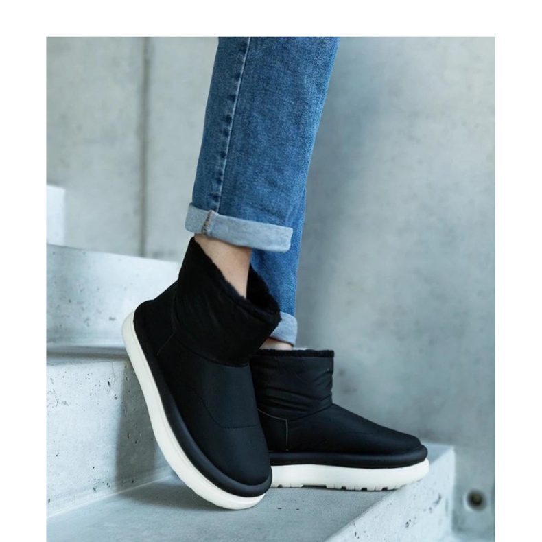 Svarta varma snöstövlar på Cores - Solea-plattformen 2