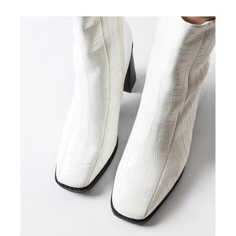 Vita stövletter med krokodilimitation Belluci - Solea 1