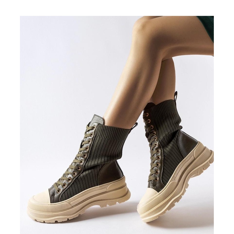 Mörkgröna ankelboots med ljus tjock sula Vitto - Solea 1