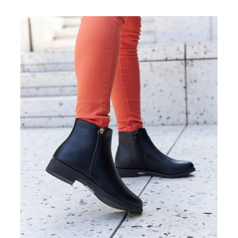 Svarta isolerade platta stövlar från Paien - Solea 2