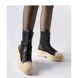 Svarta sockboots med lätt sula 1