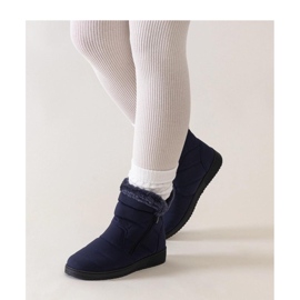 Marinblå snökängor dekorerade med päls 1