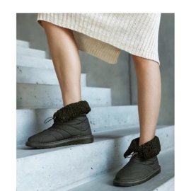 Gröna isolerade snöstövlar med manschett Caellita - Solea 1