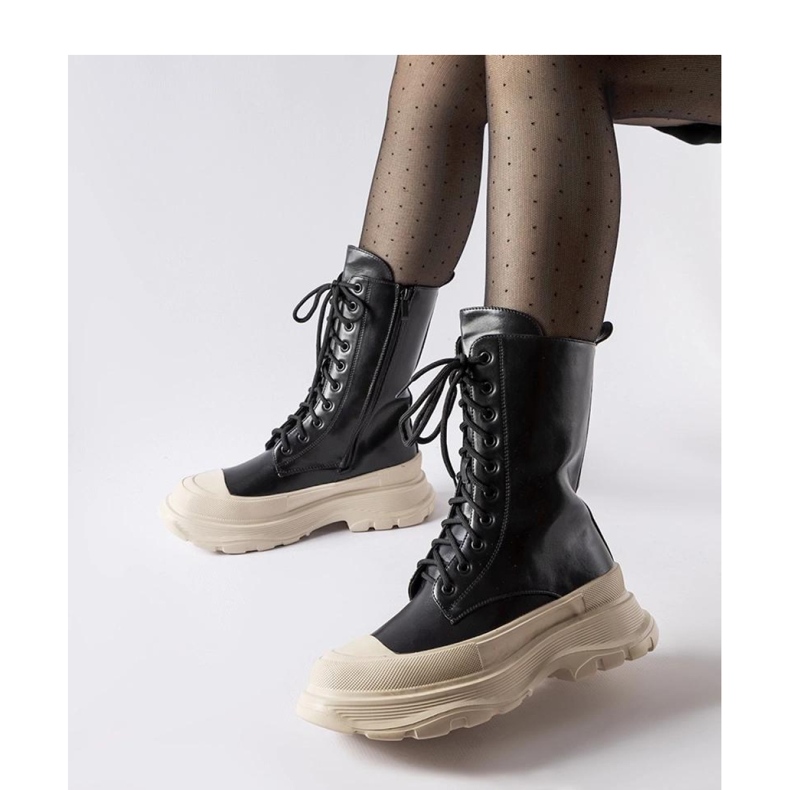 Svarta arbetarskor med tjock beige sula Crosia - Solea 1