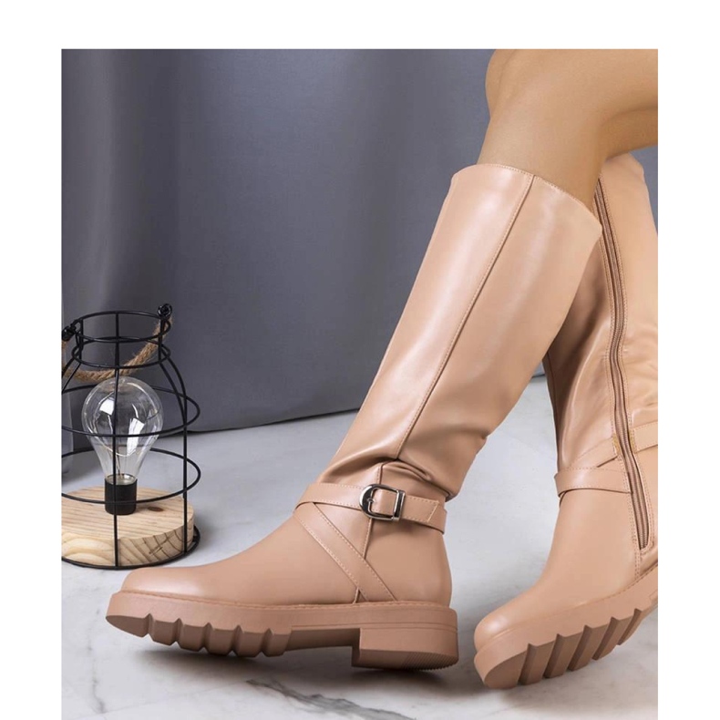 Beige isolerade stövlar från Olmin - Solea 1