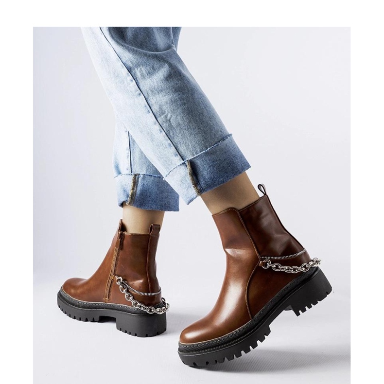 Bruna stövletter med Muqaddim-kedja - Solea 1