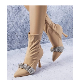 Solea Beige stövlar dekorerade med zirkoner 1