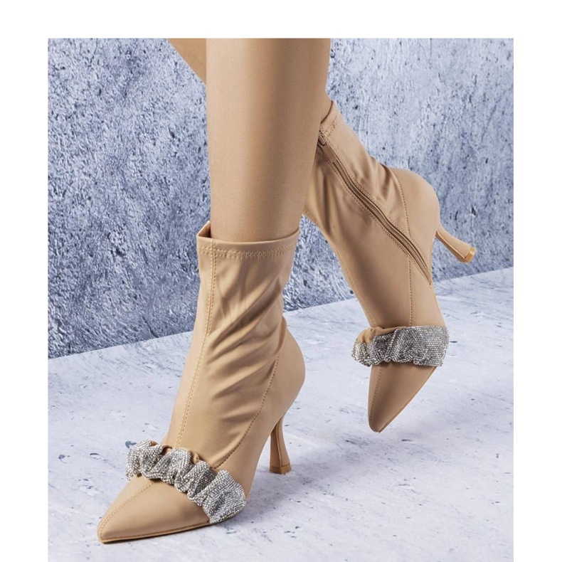 Solea Beige stövlar dekorerade med zirkoner 1