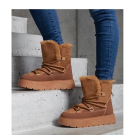 Bruna plattformssnöskor med pälsisolering 1