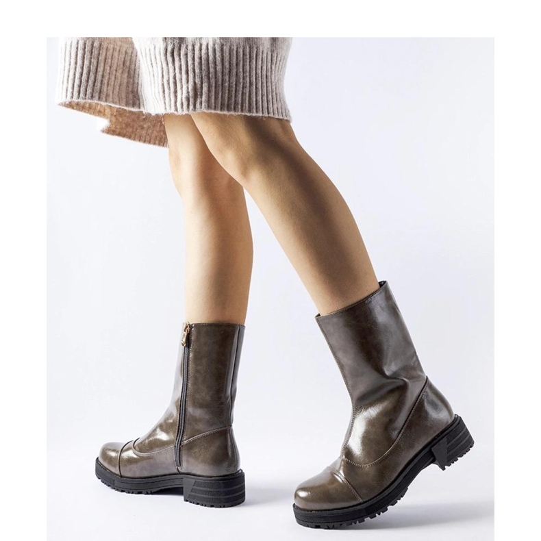 Mörkgrå isolerade stövlar 1