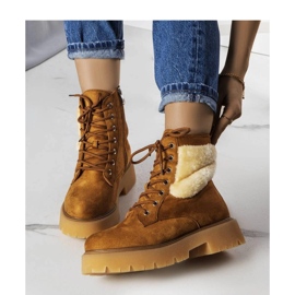 Bruna isolerade stövlar med päls 1