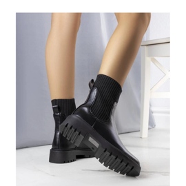 Svarta isolerade stövlar 1