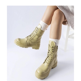 Ljusgröna platta stövlar med skydd 1