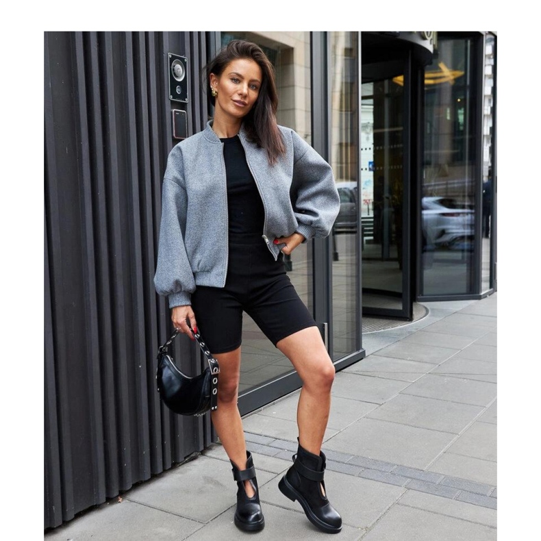 Svarta damstövlar 1